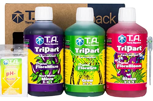 Weedness Tripak Flora Starter gegen Homegrow24 Hanf Dünger